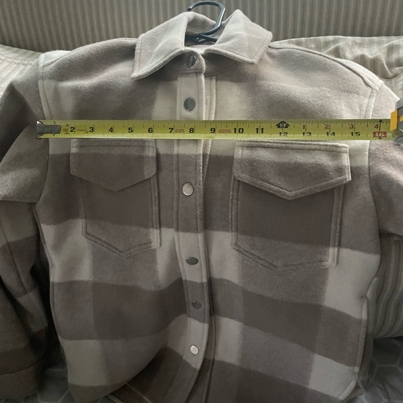 Abercrombie Cozy Shirt Jacket, size xs - Picture 8 of 8